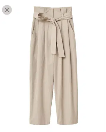 CLANE BELT TUCK TAPERED PANTS