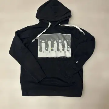 Volcom 블랙 후드티 M 사이즈