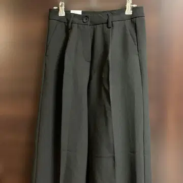 새 제품 미사용 블랙 프리미엄 팬츠 검정 L