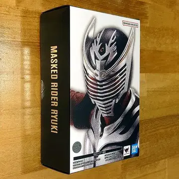 미개봉품 S.H.Figuarts (진골조각 공법) 가면라이더 용기 반다이