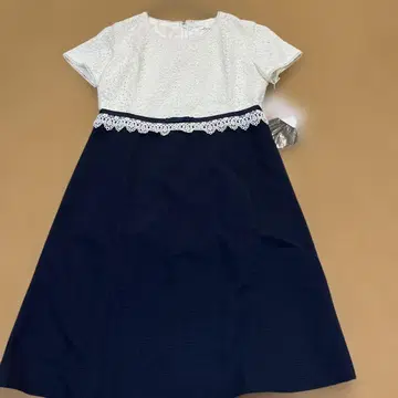 새상품 갤러리 비스콘티 반팔 무릎 기장 원피스
