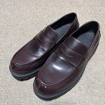 GU 청키솔 로퍼 브라운