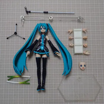 figma 초음미쿠 014 결함품