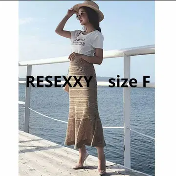 [ RESEXXY ] 코바늘풍 니트 맥시 스커트 베이지 F