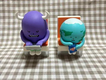 정품 STICKY MONSTER LAB 피규어 2점 세트