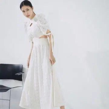 스위칭 데콜테 오픈 원피스 0 사이즈