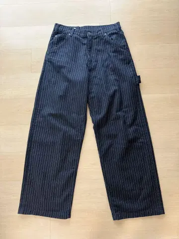ZARA 스트라이프 패턴 릴랙스 핏 팬츠