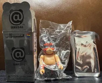 BE@RBRICK 베어 시리즈 46 아티스트 뒷면: 우레이 토무타