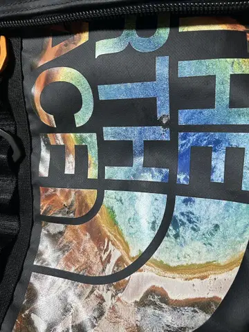 THE NORTH FACE 배낭 지구 디자인