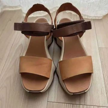 SORLE 소렐 23cm 샌들