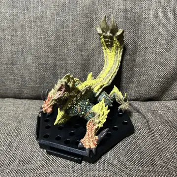 몬스터 헌터  누시 진오가 피규어