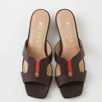 디아나 샌들