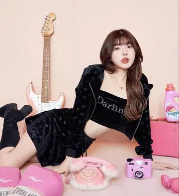 다리치 Darich 벨로아 로고 미니 스커트 세트 블랙