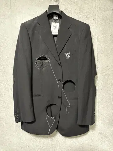 매우 좋은 원형 절개 재킷