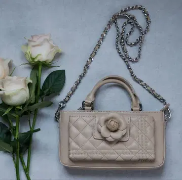 Riu Rose phone bag 베이지 리우