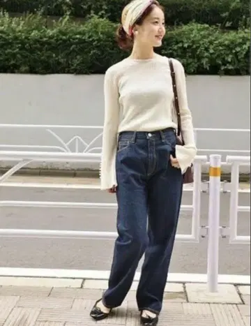 예나 / 진주 슬리브 크롭드 톱 / 울 리브 니트 아이보리 화이트