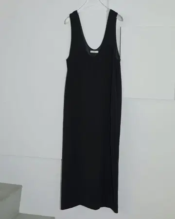 [ anuke ] Twill U넥 원피스 블랙 36