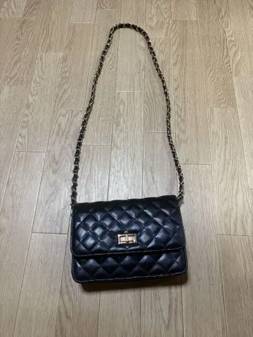 블랙 숄더백