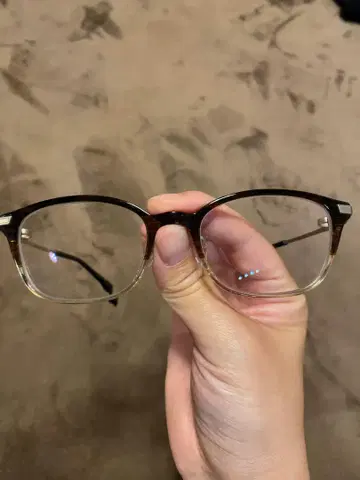 999.9 안경