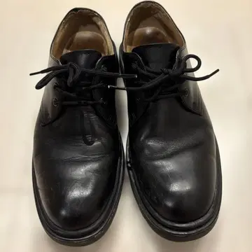 프리 스토어 포스트맨 슈즈 마틴