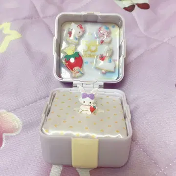 산리오 딸기신문 50주년 기념 유메큥 반지 BOX 위시미멜