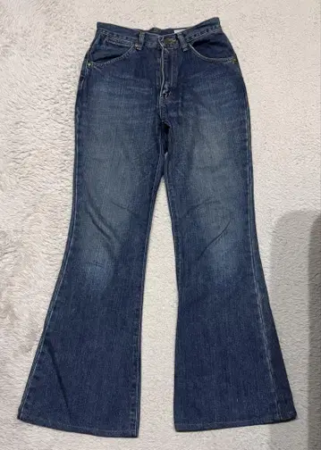 Wrangler 플레어 컷 데님 블루벨 빈티지 28