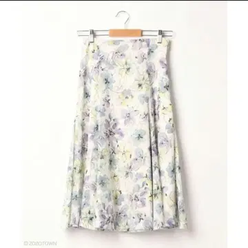 JILL by JILLSTUART 플로럴 프린트 컷 자카드 스커트
