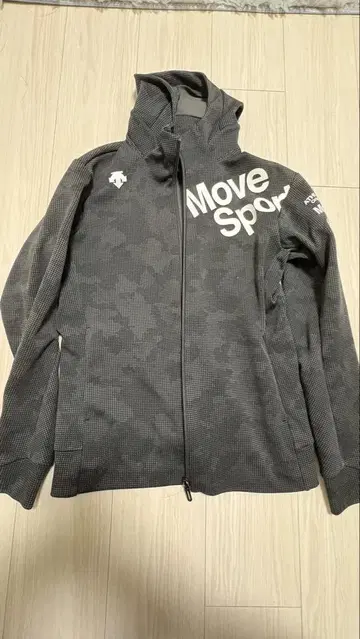 Move Sport 카모플라주 패턴 풀지퍼 파커 M 사이즈