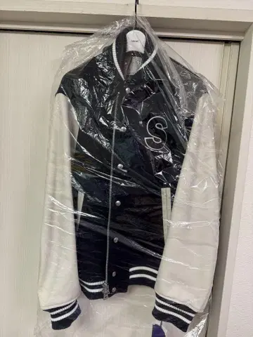 sacai 바시티 자켓 미사용 새상품 사이즈 3