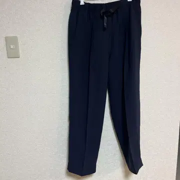 유나이티드 애로우즈 앤드 손즈 네이비 슬랙스