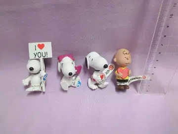 스누피 PVC 피규어 4개 세트 슈라이히 하트 아메토이 피너츠