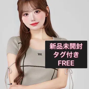 새 제품 미개봉 다리치 백 오픈 스티치 니트 미니 원피스 FREE