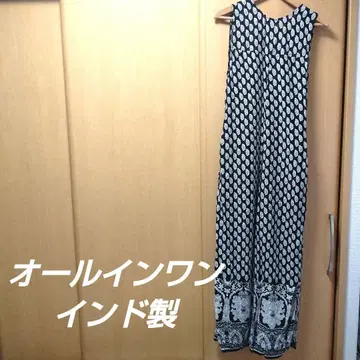 올인원 블랙 앤 화이트 잎사귀 패턴 인도산 누키테파
