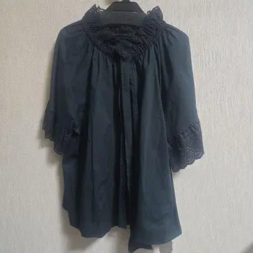 제인 마플 레이스 장식 블랙 블라우스