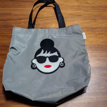 신품 HAPPYFACE 토트백 그레이