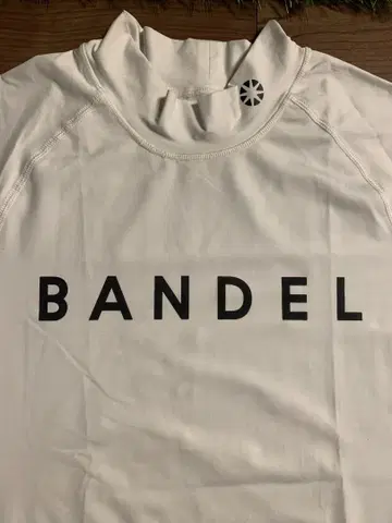 BANDEL 하이넥 장소매 셔츠 화이트 L 사이즈