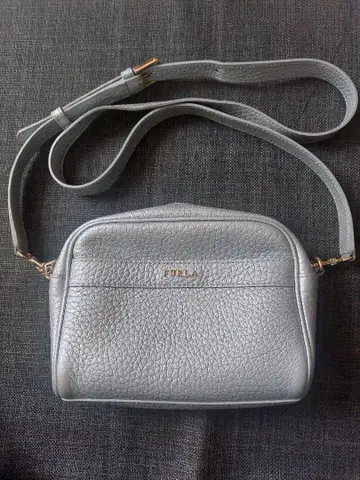 FURLA 실버 가죽 숄더백