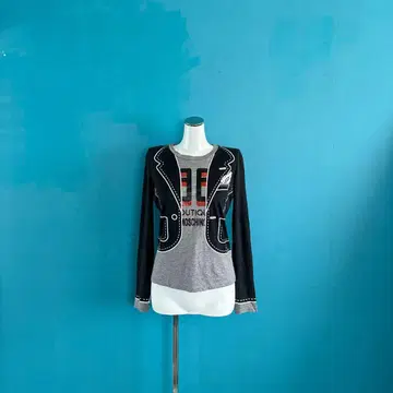 1586 MOSCHINO 모스키노 자켓 프린트 장소매 티셔츠 롱 티셔츠