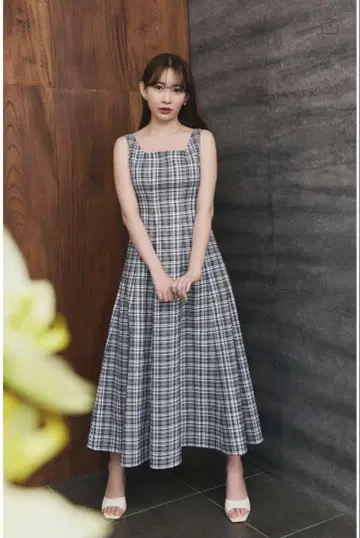 Herlipto Paddington Long Dress