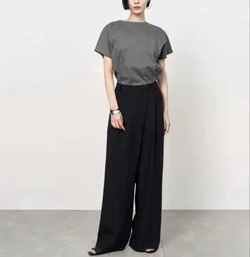 소주 슬랜트 탭 와이드 팬츠 S 네이비 스트라이프