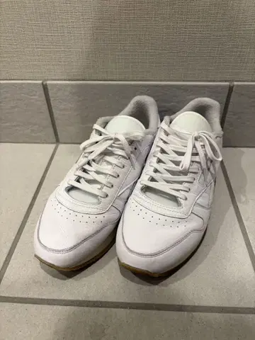 리복 클래식 레더 1983 26.5cm