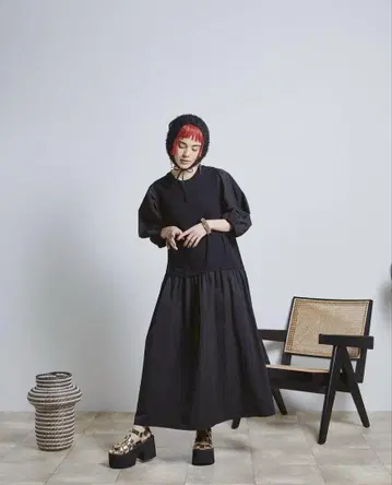 manana suerte 2025 SS 벌룬 슬리브 이소재 원피스