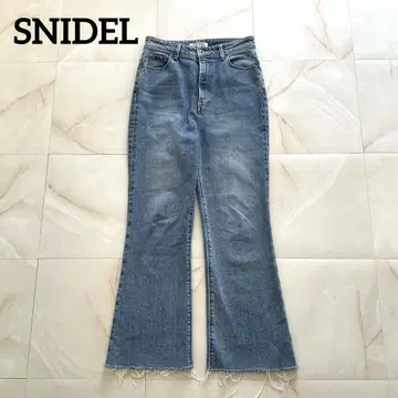 SNIDEL 플레어 데님 프릴 컷오프 라이트 블루 일본제