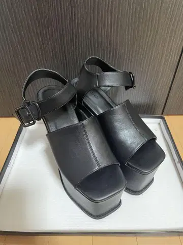 EMODA 통굽 샌들 블랙 L 사이즈