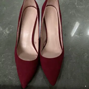 ZARA 펌프스
