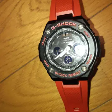 [한정판: 레드 각인 벨트] G-SHOCK GST-W300G