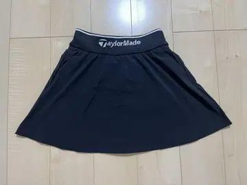 신상 테일러메이드 플레어 스커트 M
