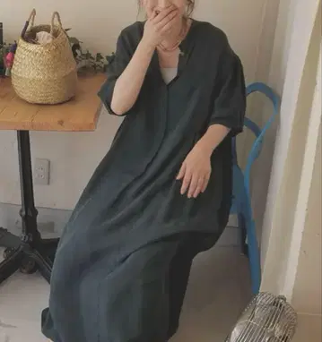 리리미크 원피스 네이비 쿠프라