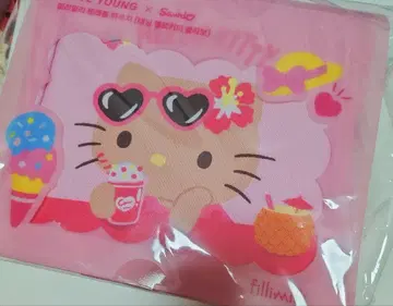 올리브영 산리오 키티 햇볕에 탄 키티 파우치 트래블 파우치 한국