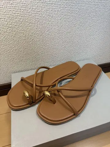유나이티드 애로우즈 브라운 톤 샌들